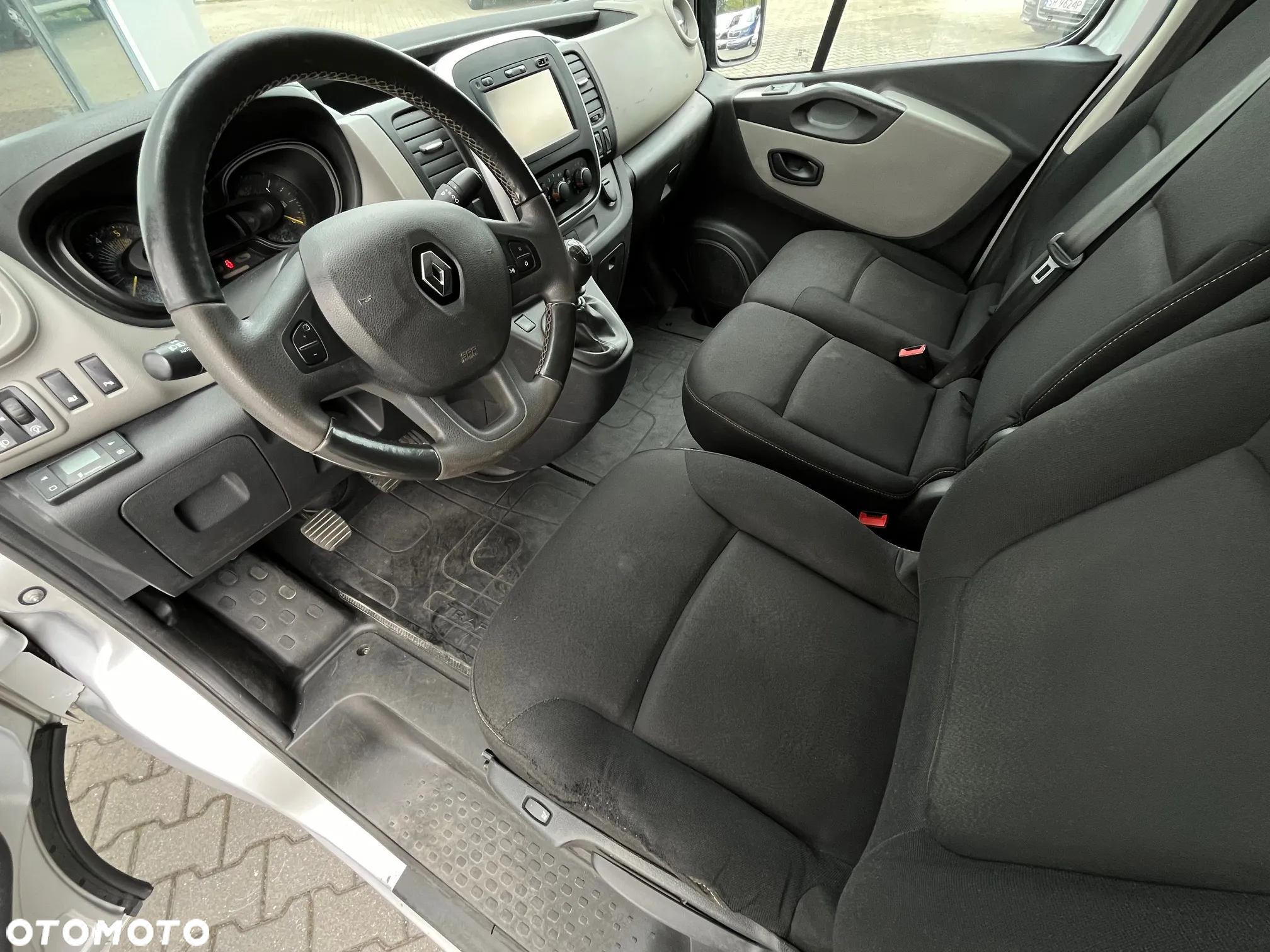 Renault Trafic - 18
