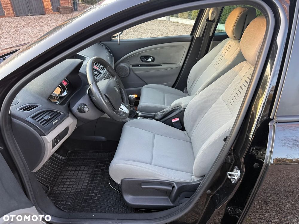 Renault Megane 1.6 16V 110 Expression - 11