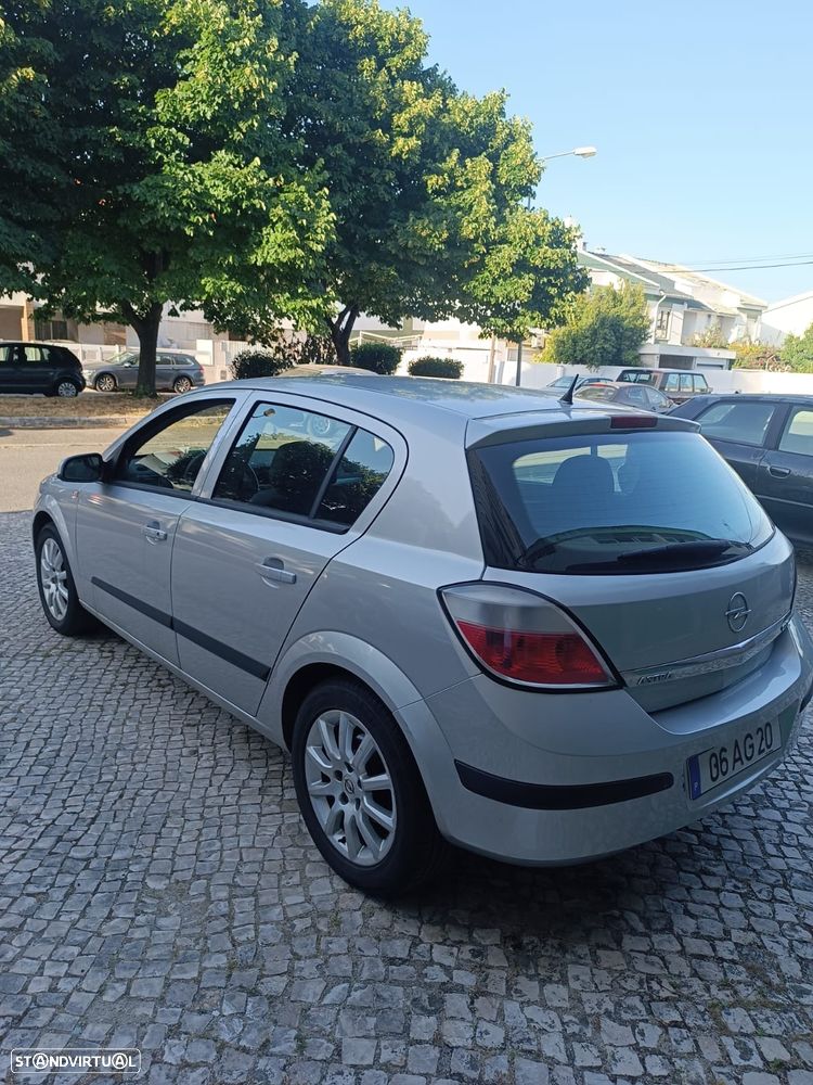Opel Astra 1.3 CDTI - 3