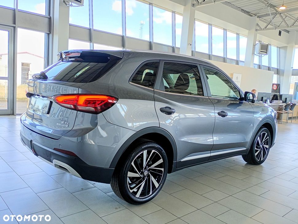 MG ZS - 4