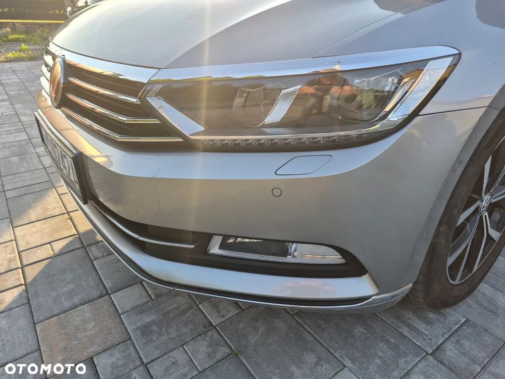 Volkswagen Passat 2.0 TDI SCR 4Mot DSG Highline - 9