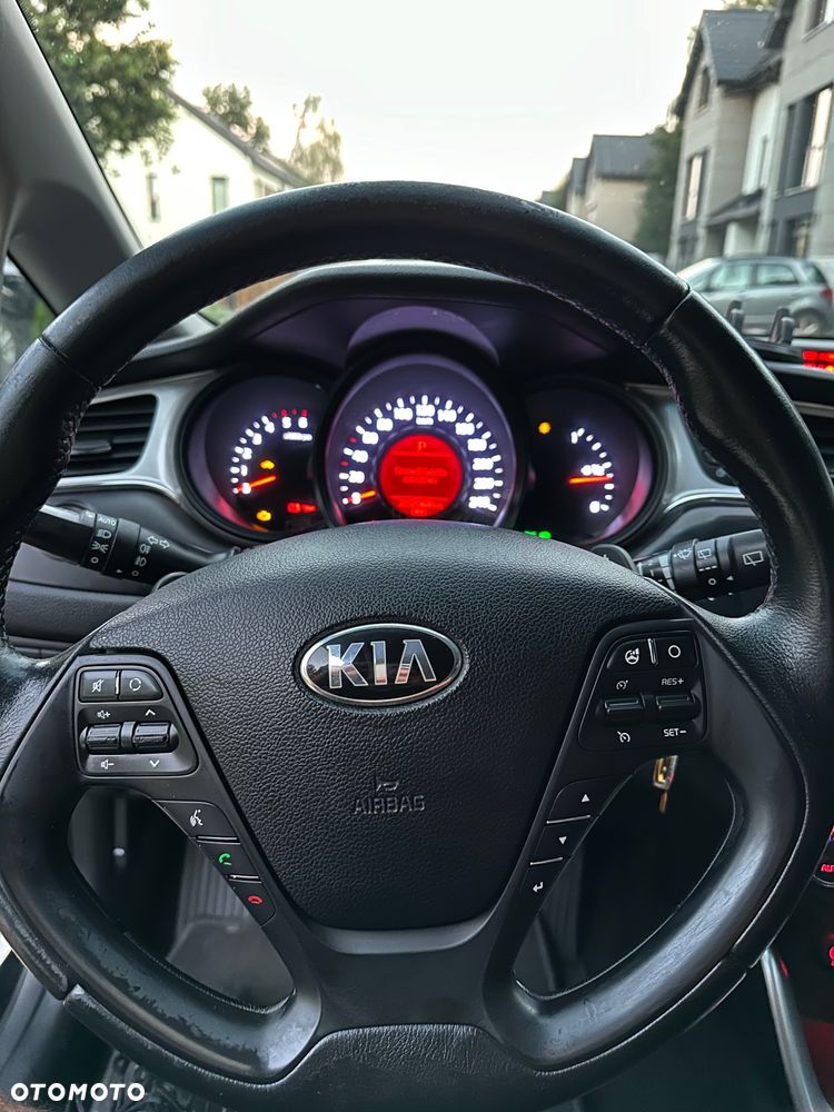 Kia Ceed 1.6 CRDi GT Line DCT - 22