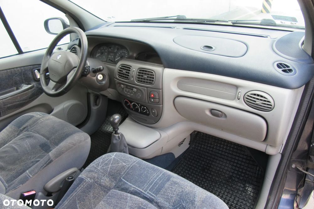 Renault Scenic - 5