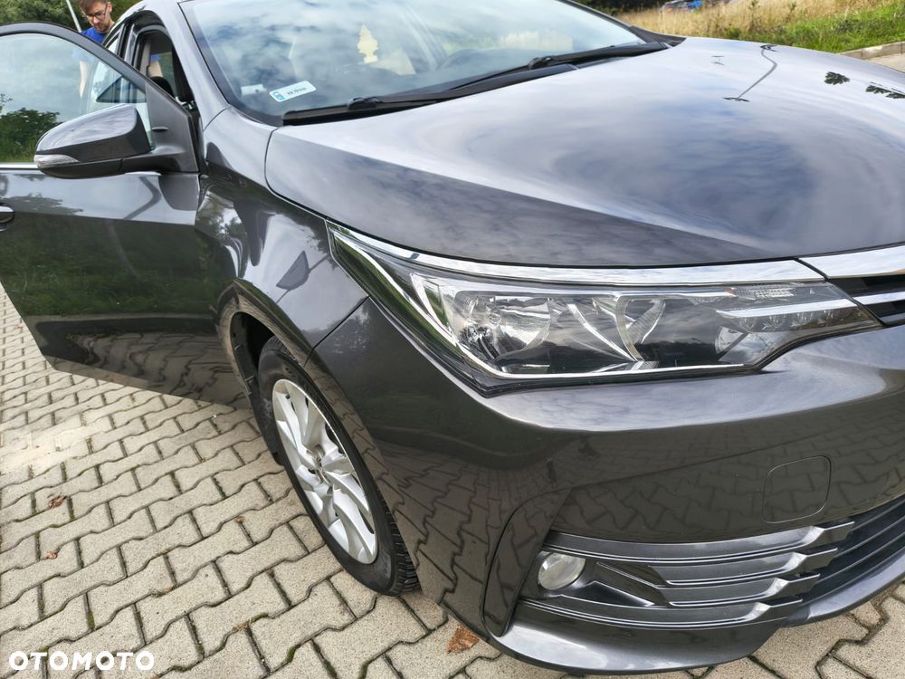 Toyota Corolla 1.6 Comfort - 8