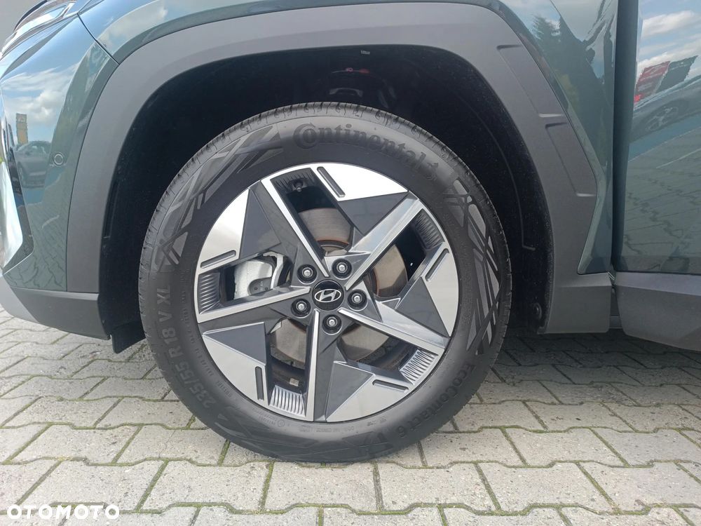 Hyundai Tucson 1.6 T-GDi HEV Executive 2WD - 16