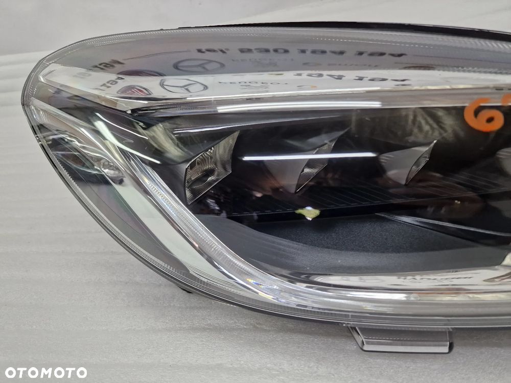 FORD FIESTA MK8 17- PRAWA LAMPA PRZEDNIA PRZÓD FULL LED , NR H1BB-13E014-AE , NR AUKCJI LA620 - 5