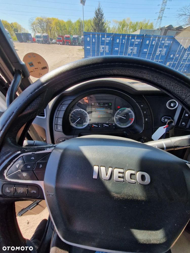 Iveco S-Way 460 LNG - 13