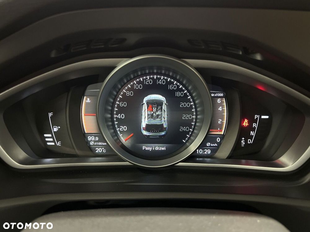 Volvo V40 - 22