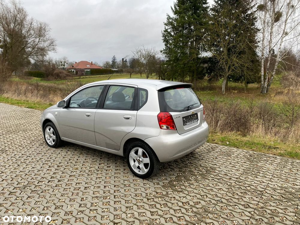 Chevrolet Kalos 1.4 16V SX - 27