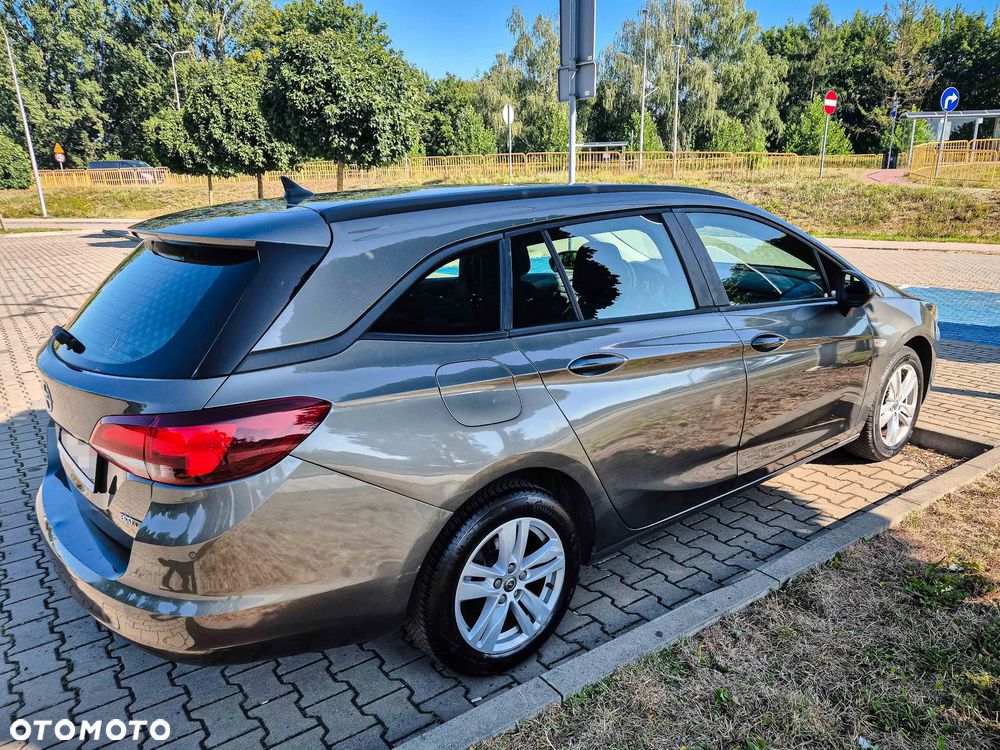 Opel Astra 1.0 T 120 Lat S&S - 13