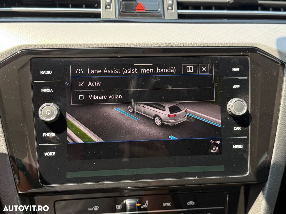 Volkswagen Passat 2.0 TDI DSG Highline - 23