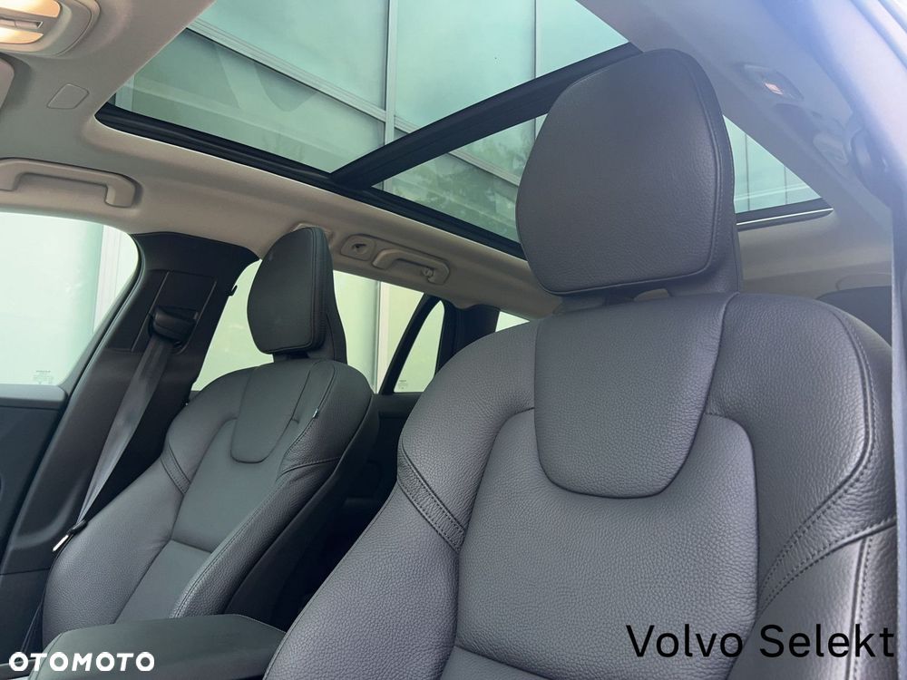 Volvo V60 B4 B Plus Dark - 15