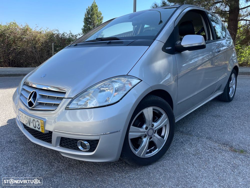 Mercedes-Benz A 160 Coupé CDi Avantgarde BlueEfficiency - 2