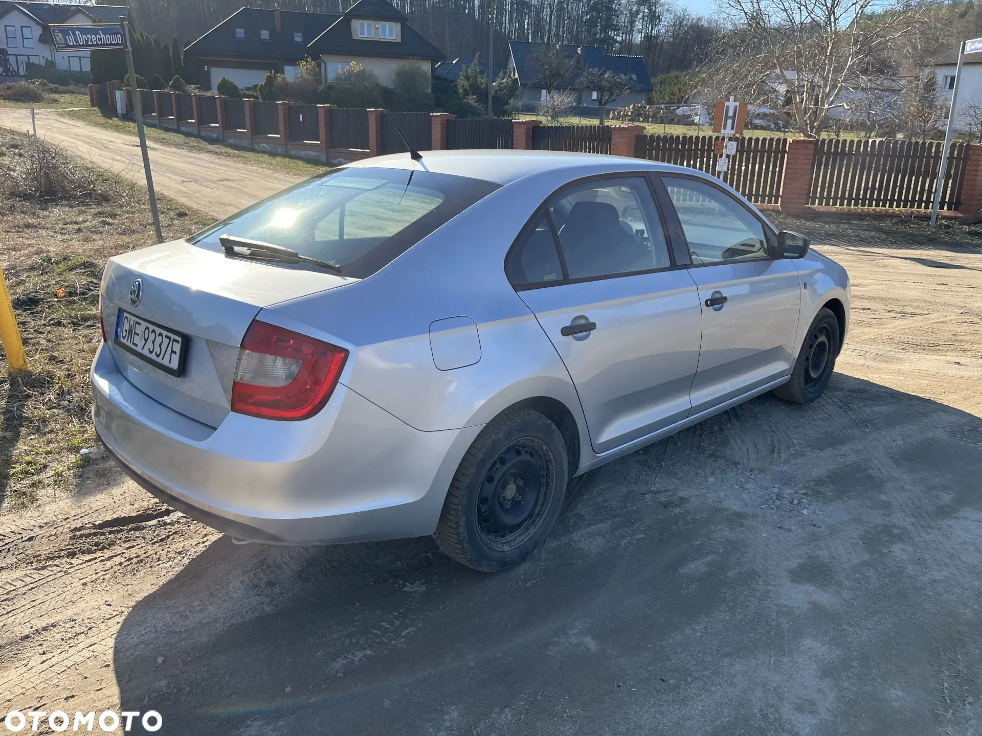 Skoda RAPID - 4