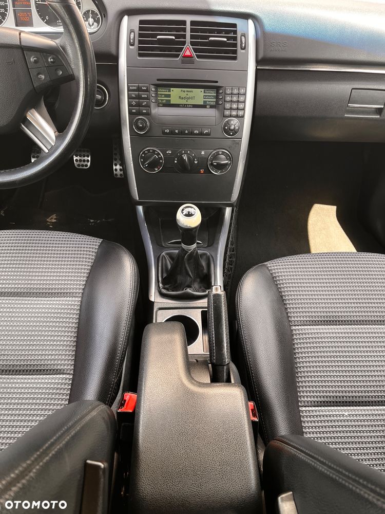 Mercedes-Benz Klasa B 180 CDI DPF - 25