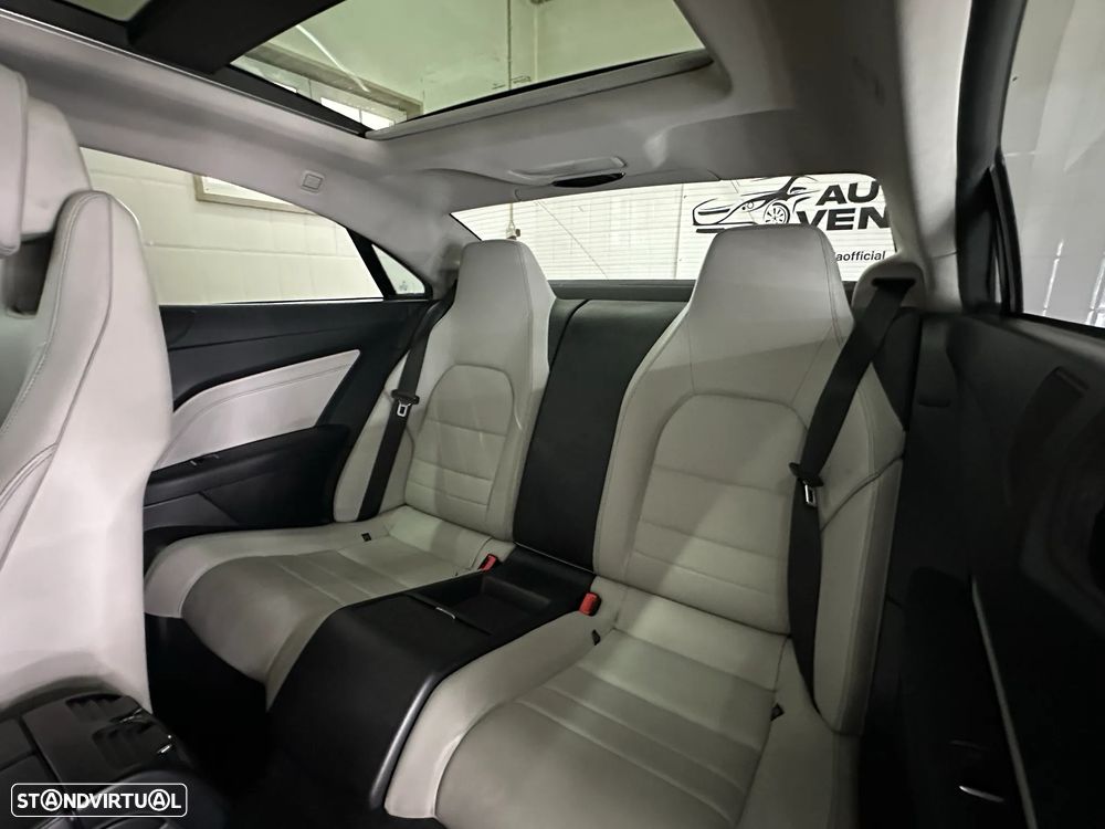 Mercedes-Benz E 220 CDi Elegance BE Auto - 11