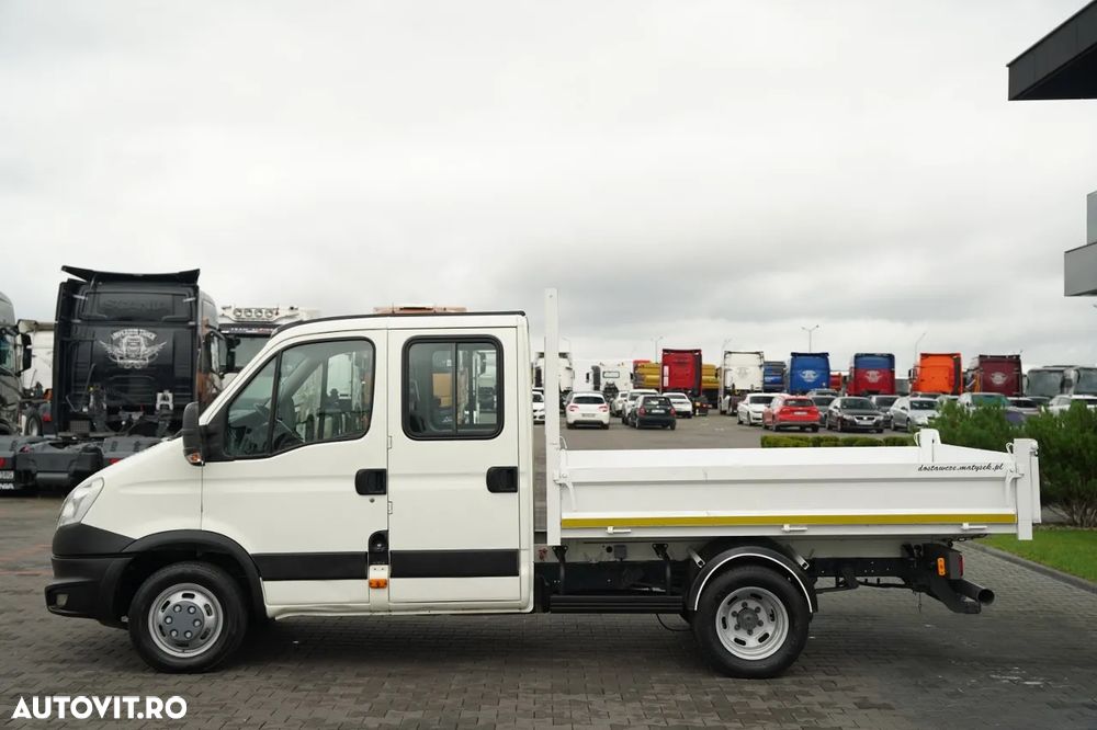Iveco DAILY 35-130 / BASCULANTĂ CU BENĂ DIN OȚEL (DESCĂRCARE SPATE) / CABINĂ DUBLĂ - 7 LOCURI / ROȚI SPATE DUBLE / MANUALĂ / IMPORT / - 16
