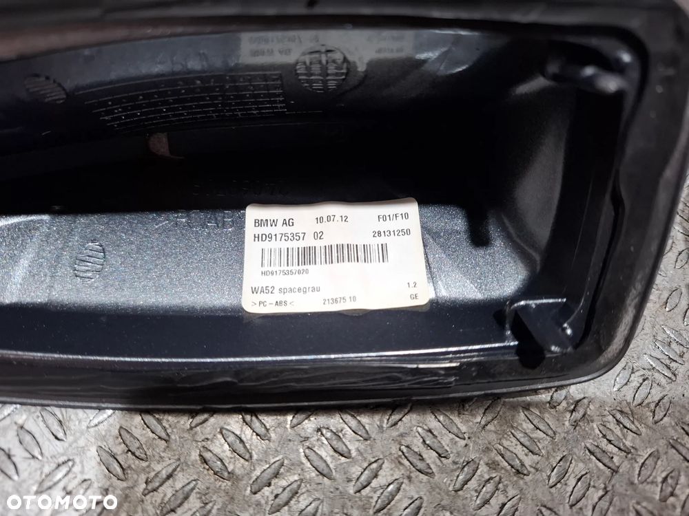 Antena dachowa rekin  BMW 5 F10 rok 2012 nr 13600211 kolor A52 - 3