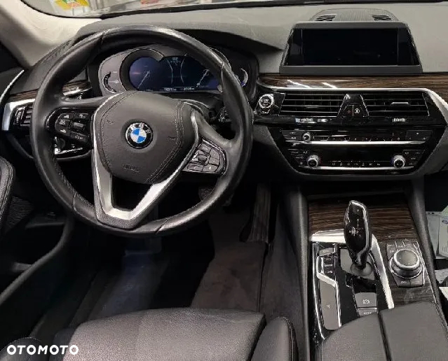 BMW Seria 5 520d Luxury Line - 6