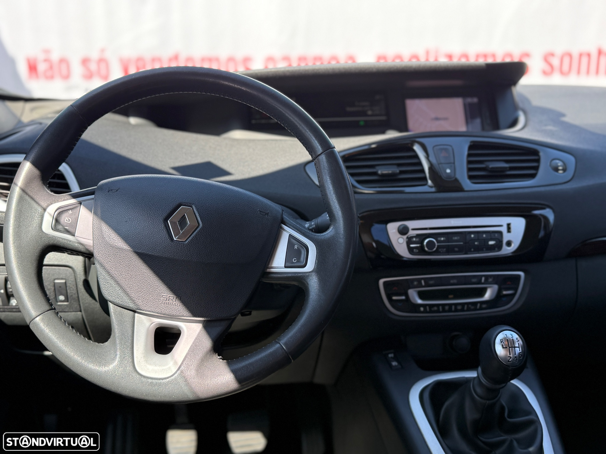 Renault Scénic 1.5 dCi Dynamique S - 13