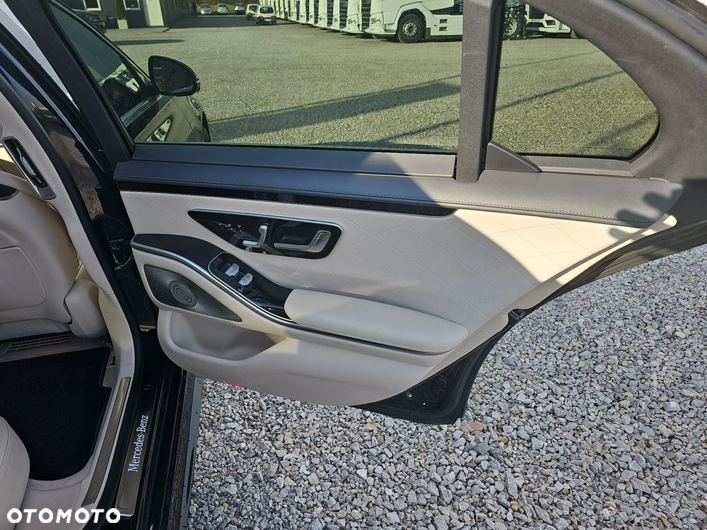 Mercedes-Benz Klasa S 400 d 4-Matic AMG Line 9G-TRONIC - 24