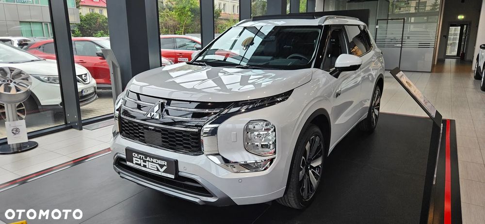 Mitsubishi Outlander Instyle - 1