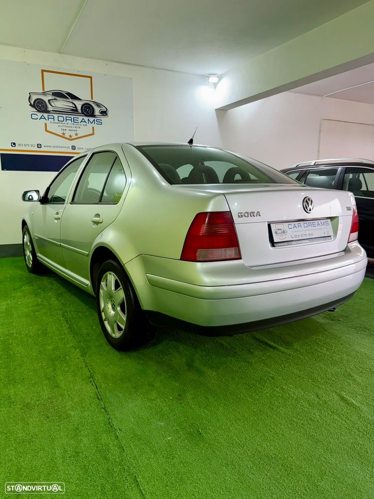 VW Bora 1.9 TDi Highline - 5