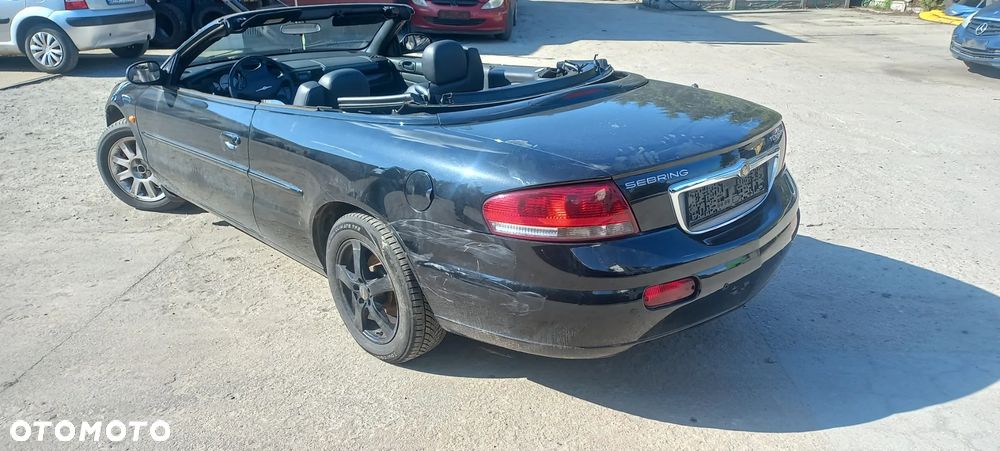 Chrysler Sebring - 4