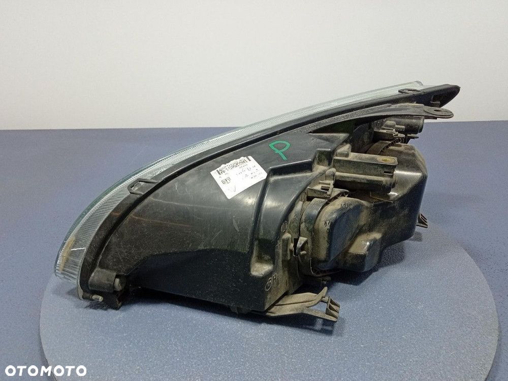 FORD FOCUS MK2 REFLEKTOR PRAWY PRZÓD LAMPA PRZEDNIA EU - 4