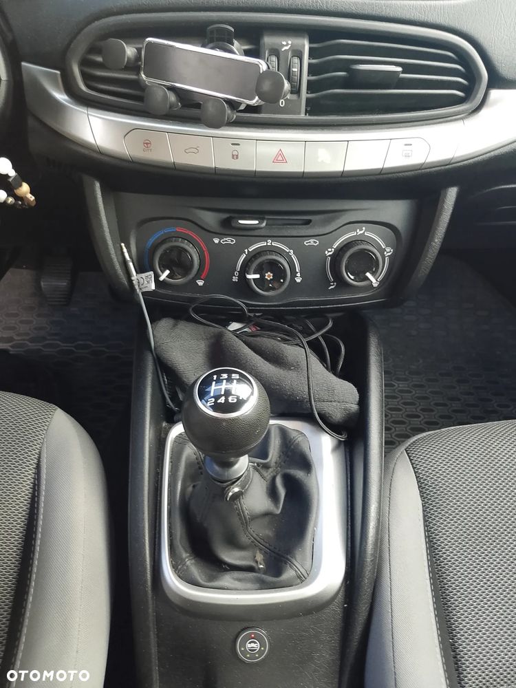 Fiat Tipo 1.4 16V Pop - 10