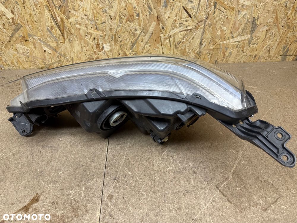 LAMPA PRZÓD PRAWA PRZEDNIA PRAWA SOCZEWKA ZWYKŁA SUZUKI VITARA III KOITO 100-18097 - 12