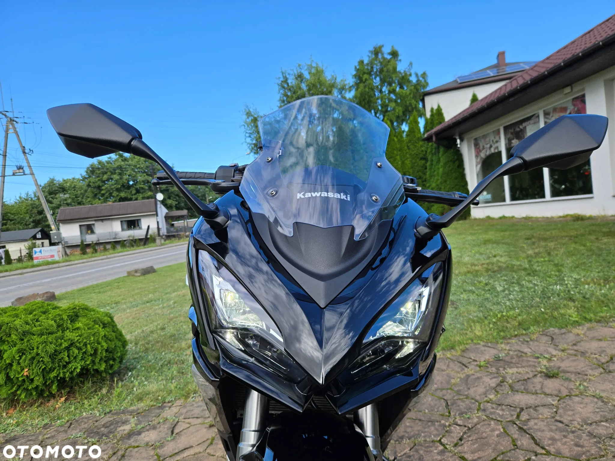 Kawasaki Ninja 1000 SX - 22