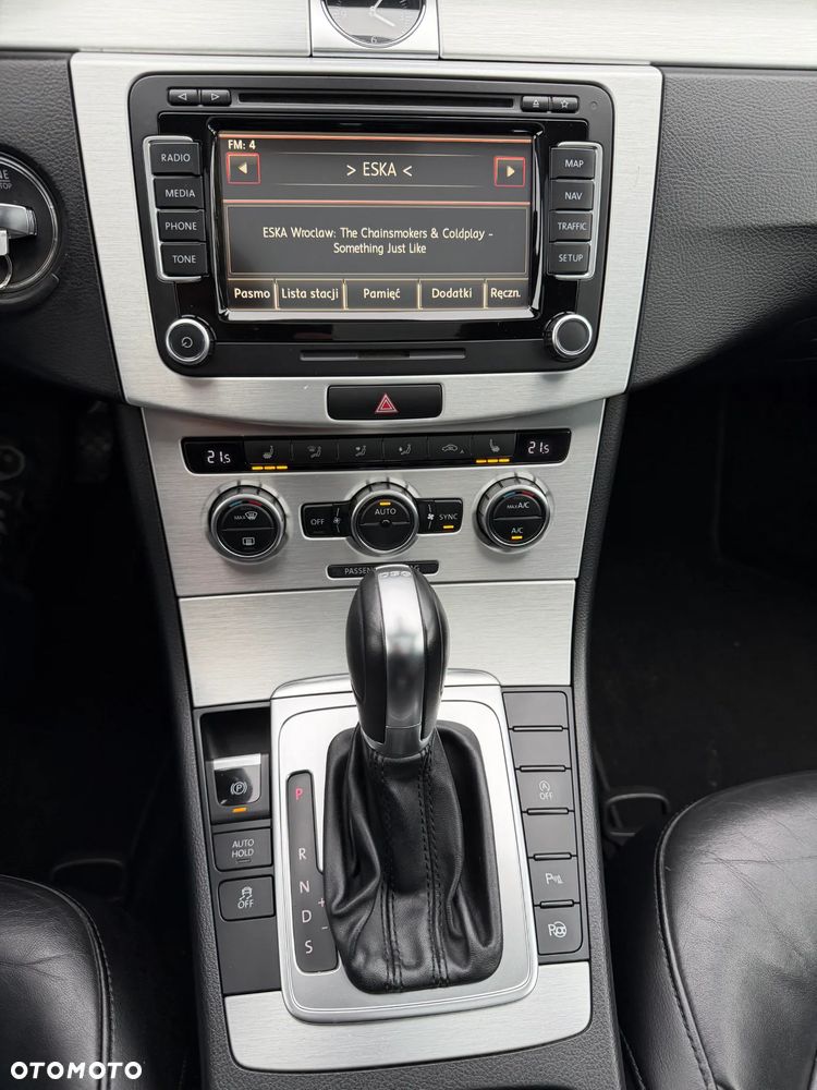 Volkswagen Passat Variant - 17