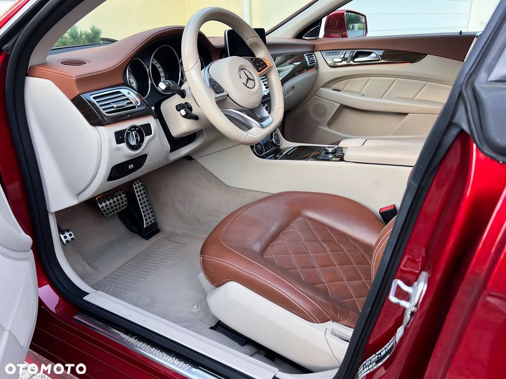 Mercedes-Benz CLS 400 4-Matic 7G-TRONIC - 22