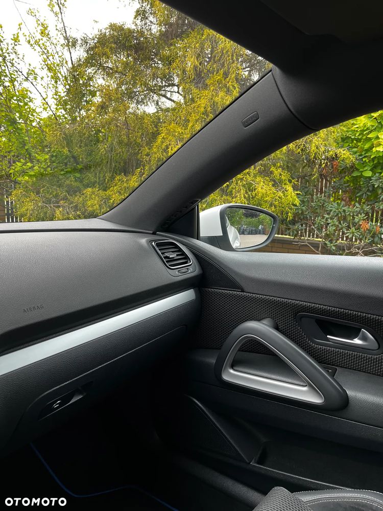 Volkswagen Scirocco 1.4 TSI Shark - 21