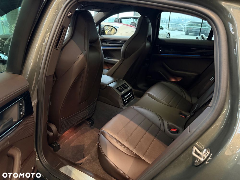 Porsche Panamera - 14