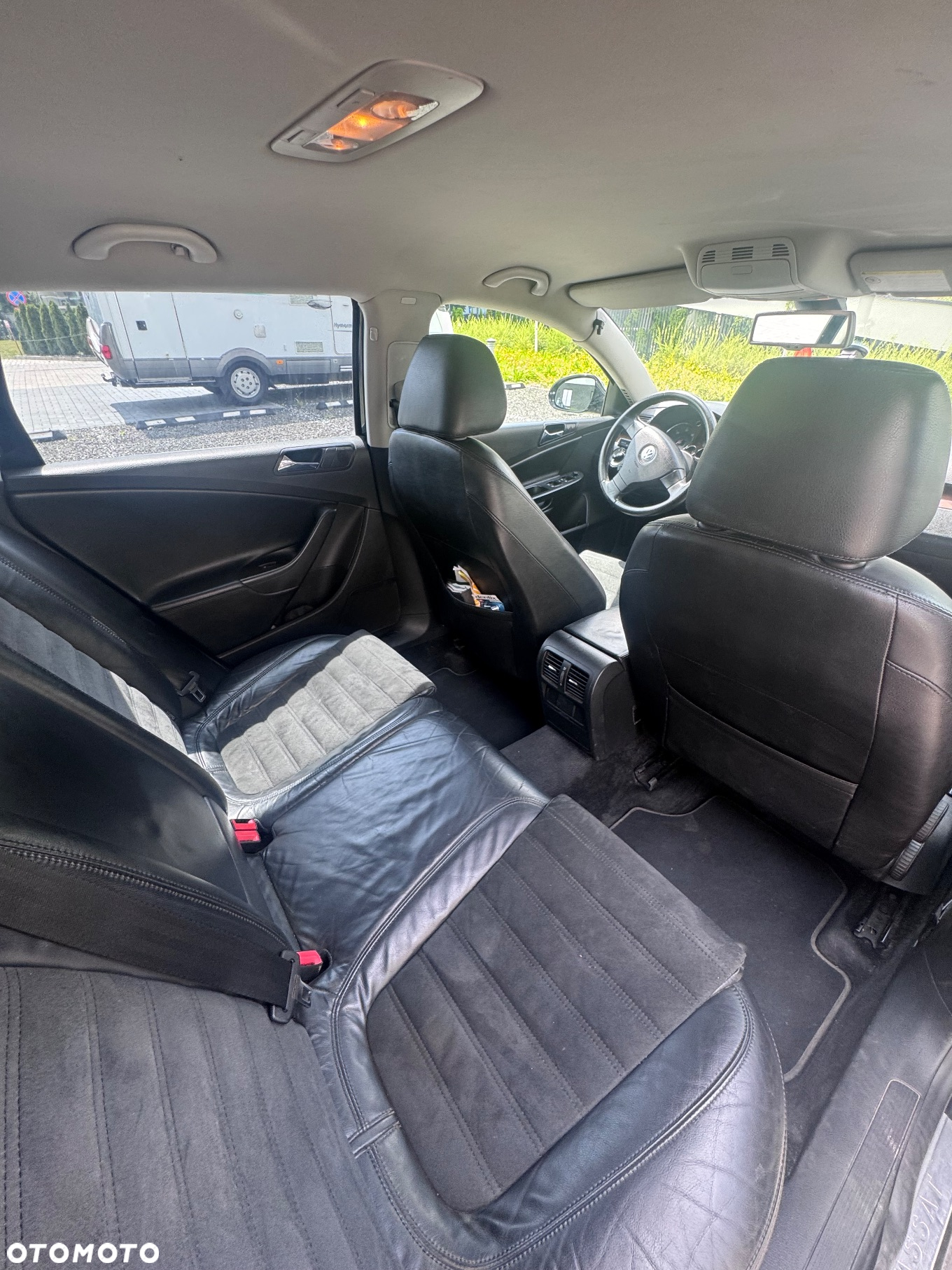 Volkswagen Passat 2.0 TDI Comfortline - 10