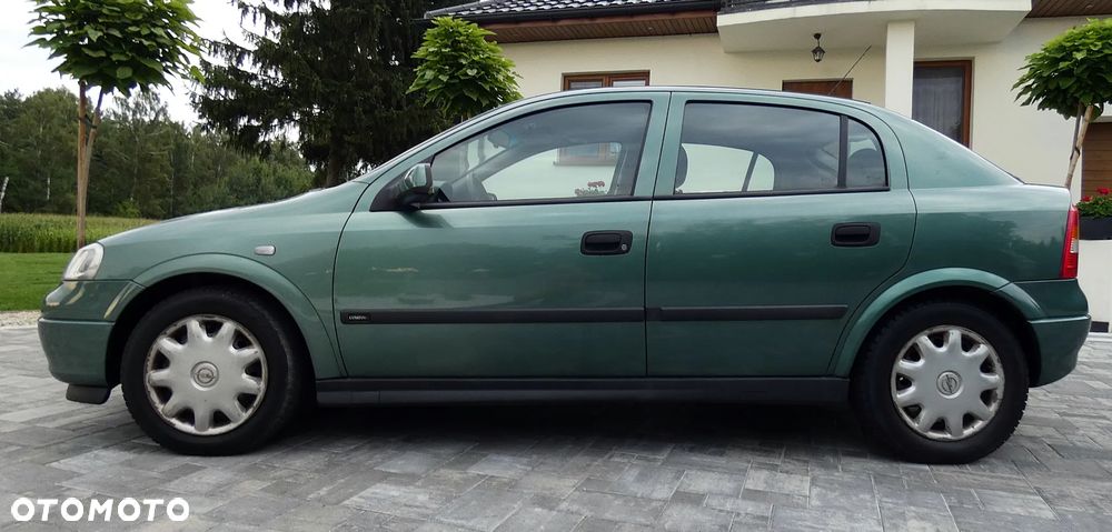 Opel Astra 1.6 Sportive - 5