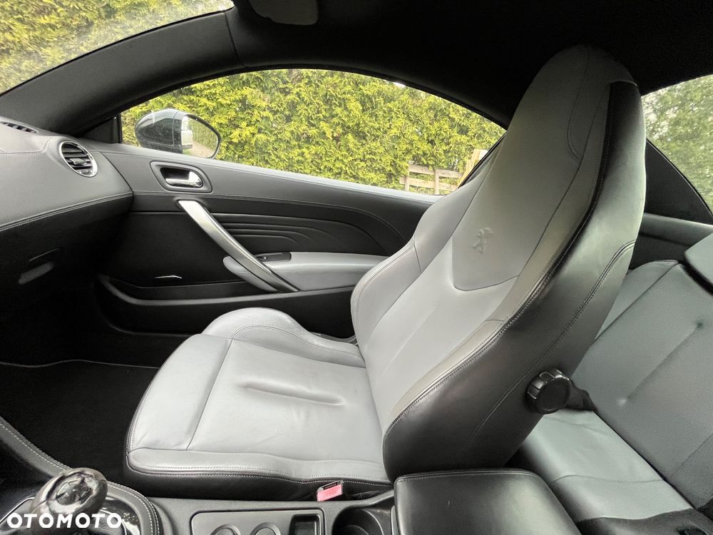 Peugeot RCZ 1.6 THP - 13