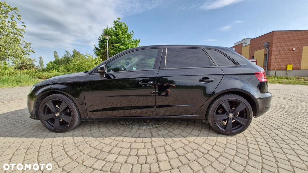 Audi A3 Sportback 2.0 TDI (clean diesel) Ambiente - 5