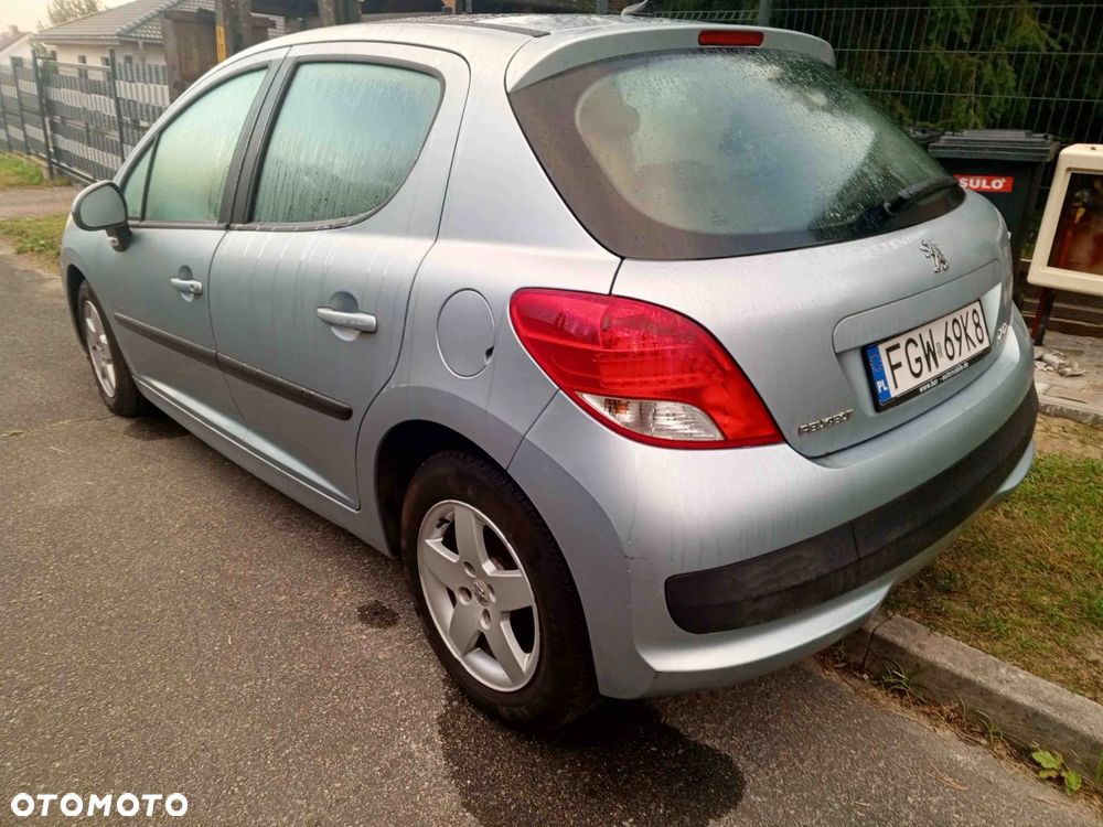 Peugeot 207 95 VTi Urban Style - 4