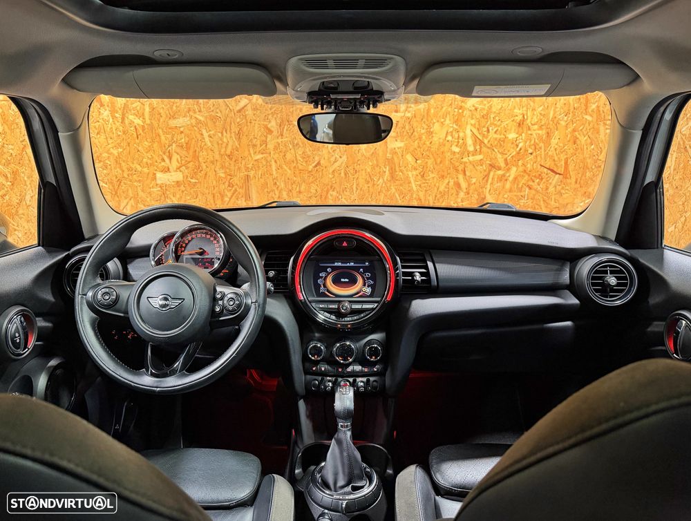 MINI 5 Portas Cooper Aut. Classic - 8