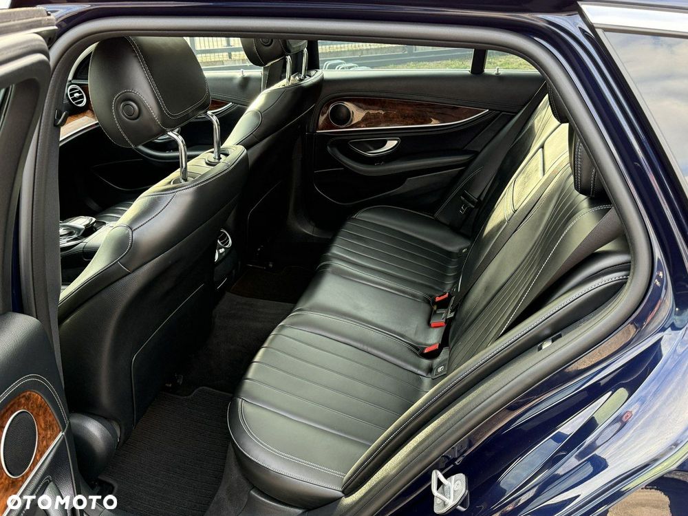 Mercedes-Benz Klasa E - 7