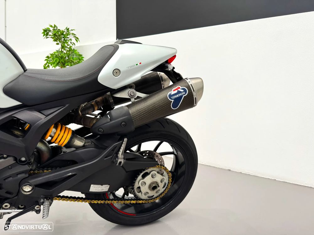 Ducati Monster 796 - 3