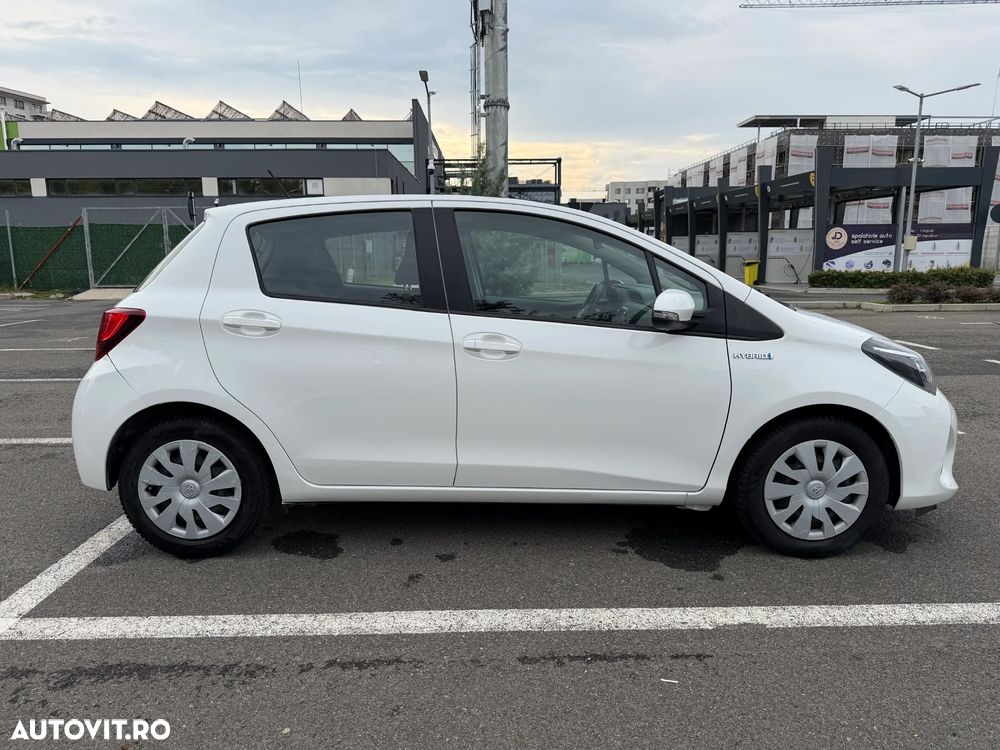 Toyota Yaris 1.5 VVT-i HSD Active - 9