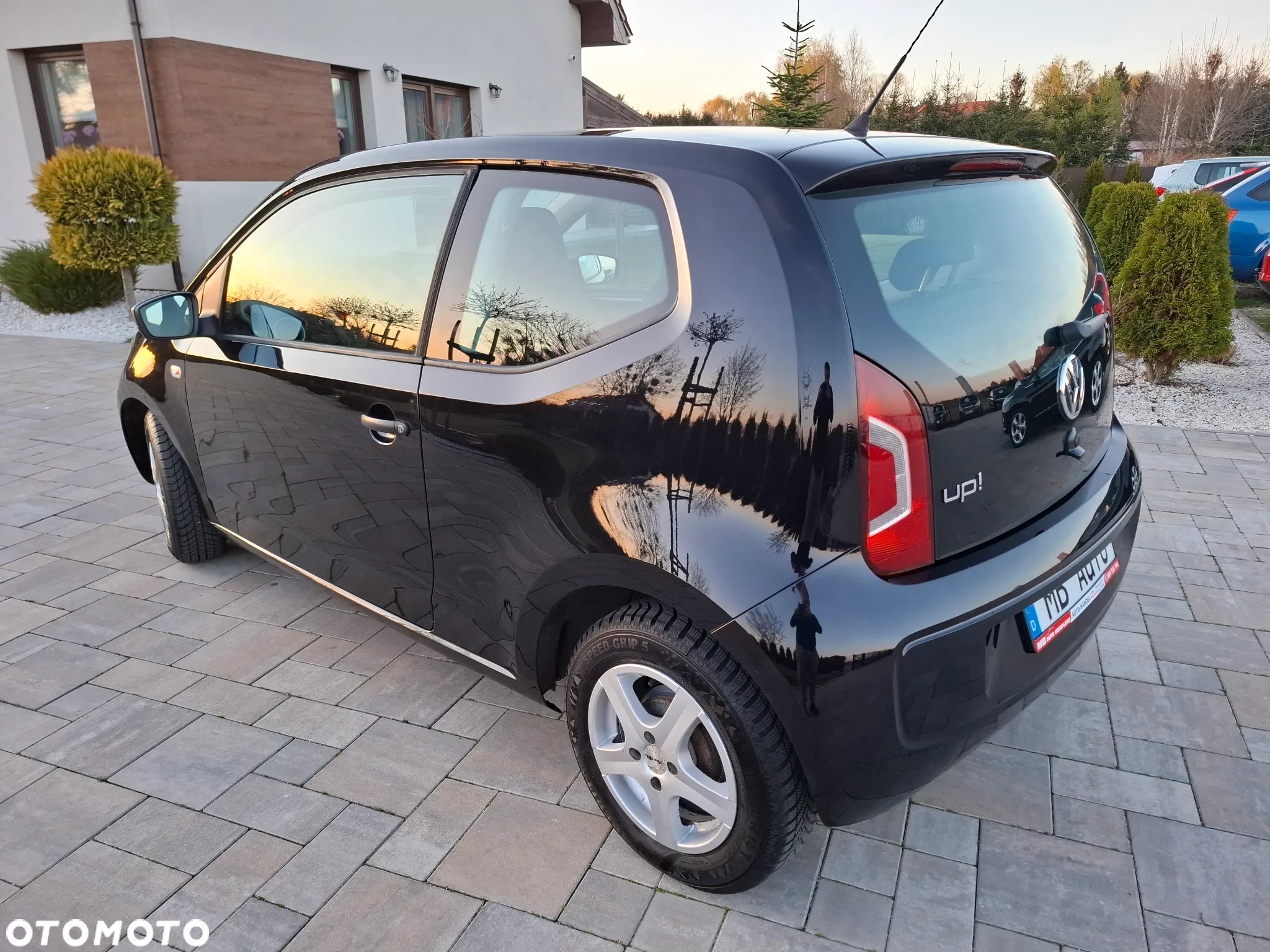 Volkswagen up! 1.0 street - 13