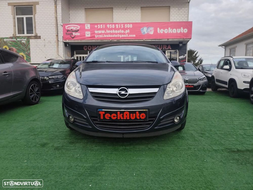 Opel Corsa 1.2 Cosmo - 2