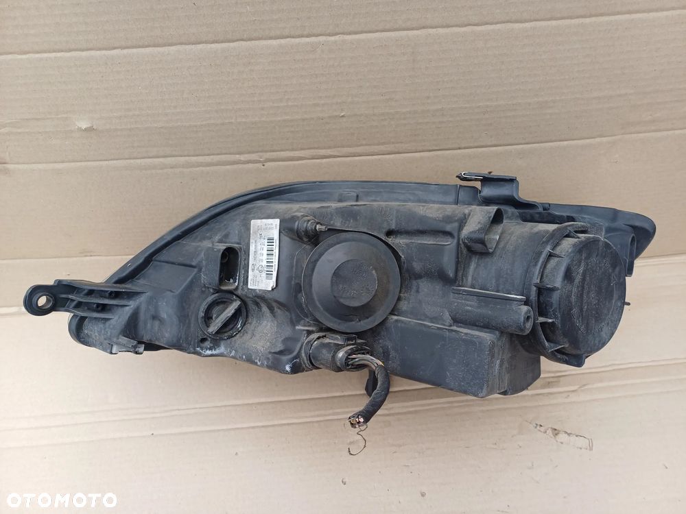 Lampa prawy przód Golf V Plus lift 09-14 Europa 5M1941006G 1EE00994806 - 5