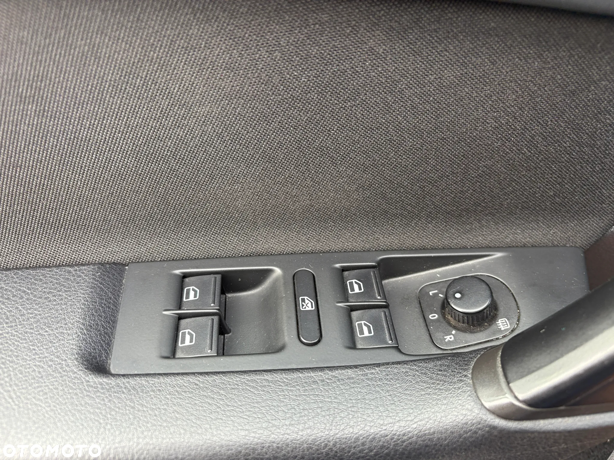 Volkswagen Passat 2.0 TDI DPF Comfortline - 19