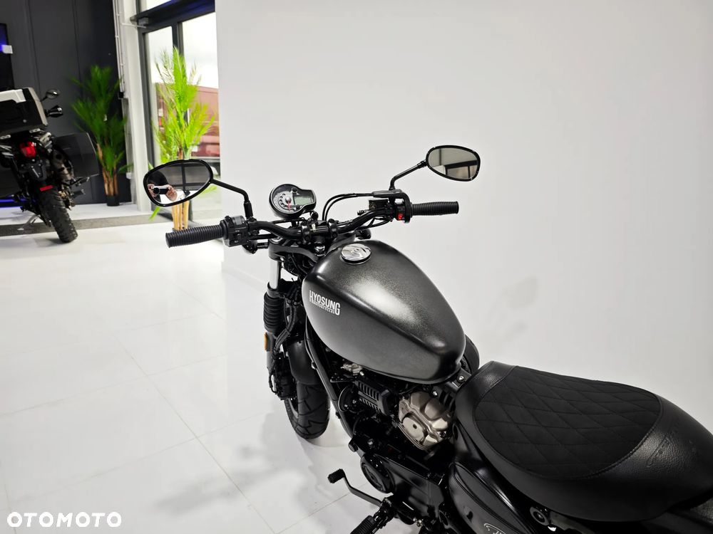 Hyosung GV - 15